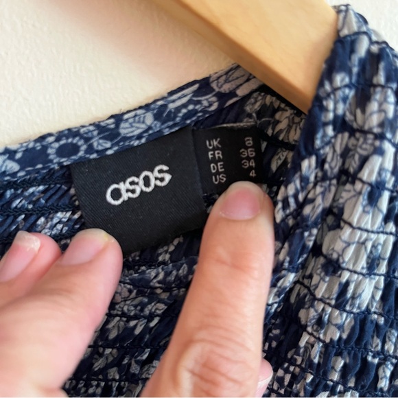 ASOS Floral Smocked Jumpsuit Size 4 Cottagecore Prairie Romantic Long Sleeve - Picture 3 of 10